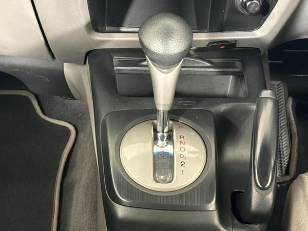 2006-Honda-Civic-18-EXi-Sedan-Auto image:10