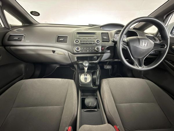 2006-Honda-Civic-18-EXi-Sedan-Auto image:1