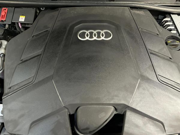 2019-Audi-Q8-55-TFSI-quattro-Auto image:12