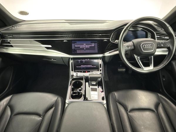 2019-Audi-Q8-55-TFSI-quattro-Auto image:1