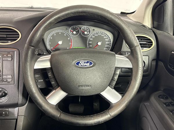 2009-Ford-Focus-20-Trend-Auto image:12