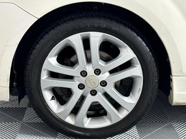 2009-Ford-Focus-20-Trend-Auto image:4