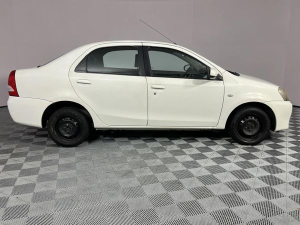 2014-Toyota-Etios-15-XS image:14