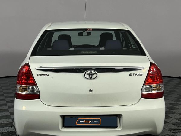 2014-Toyota-Etios-15-XS image:15