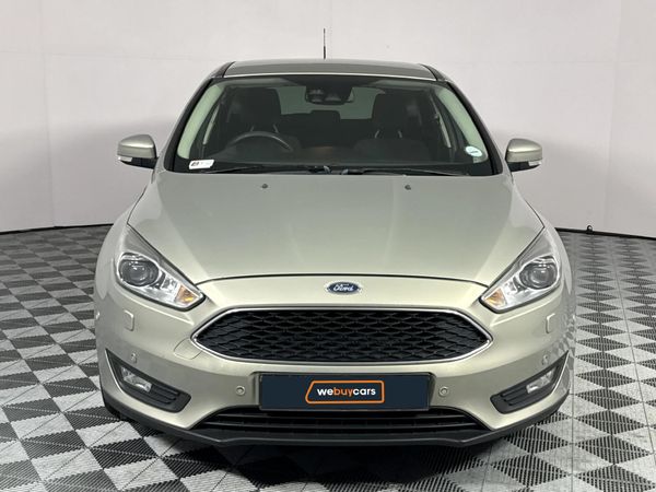 2016-Ford-Focus-10-EcoBoost-Trend-5-dr image:15