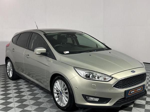 2016-Ford-Focus-10-EcoBoost-Trend-5-dr image:16