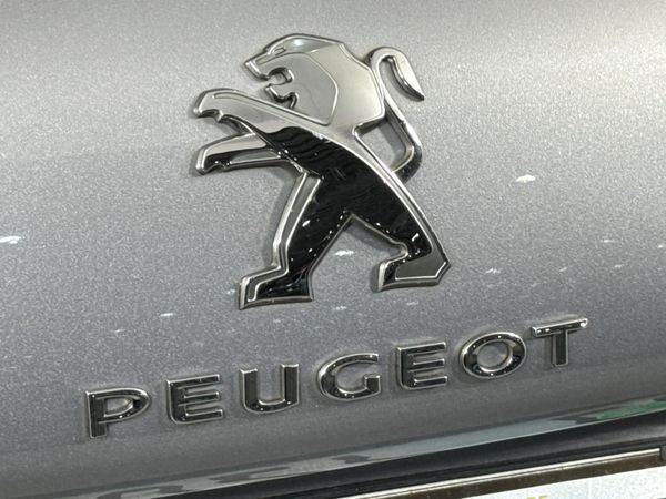 2020-Peugeot-2008-12T-PureTech-Allure-Auto image:8