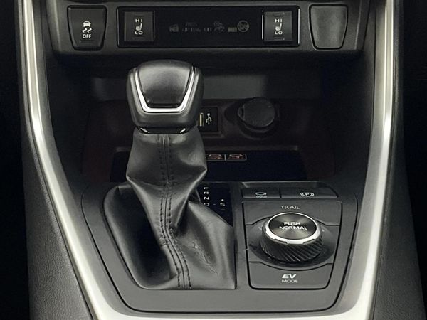 2024-Toyota-RAV4-25-VX-Hybrid-CVT-E-Four image:7