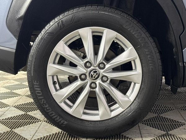 2022-Toyota-Corolla-Cross-18-XS image:7