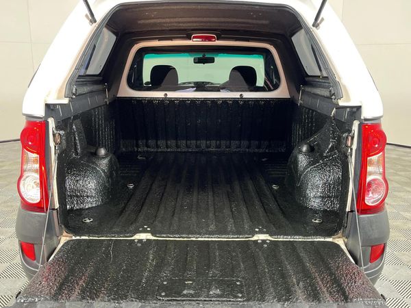 2020-Nissan-NP200-15-dCi-Safety-Pack image:9