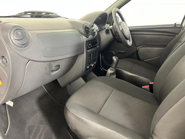 2020-Nissan-NP200-15-dCi-Safety-Pack image:6