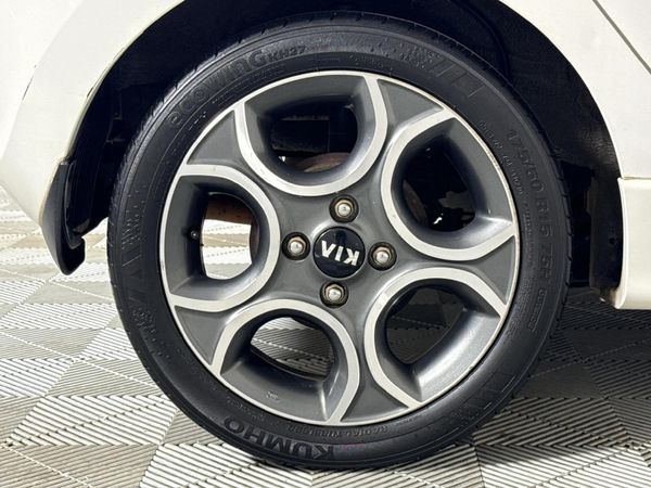 2015-Kia-Picanto-12-EX image:6