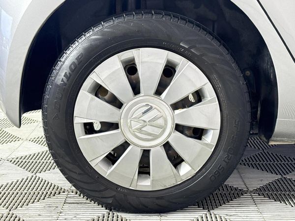 2017-Volkswagen-Up-Move-Up-10-5-dr image:6