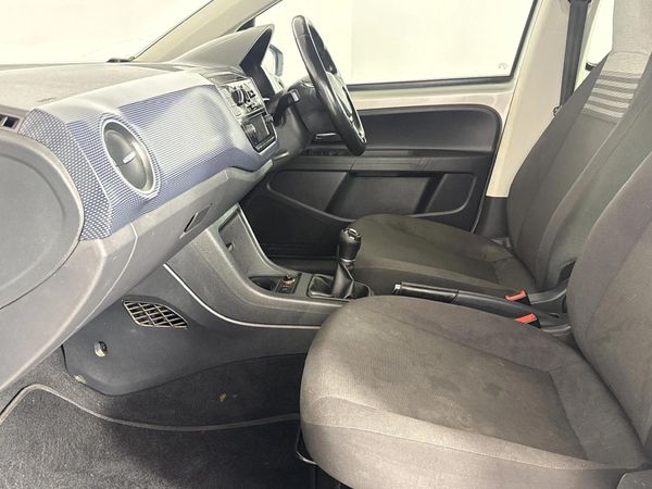 2017-Volkswagen-Up-Move-Up-10-5-dr image:7