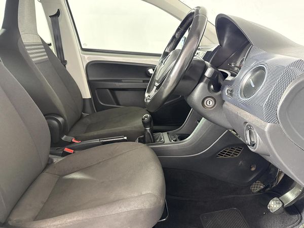 2017-Volkswagen-Up-Move-Up-10-5-dr image:8