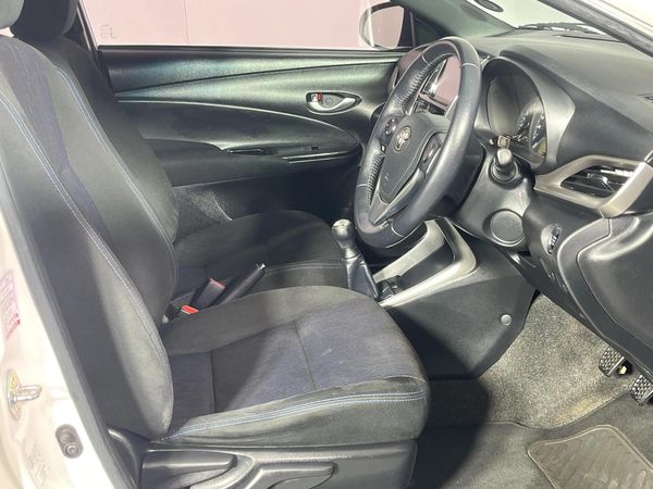 2018-Toyota-Yaris-15-XS-5-dr image:9