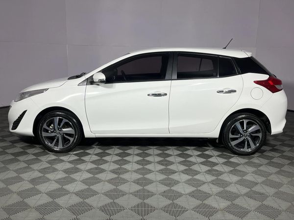 2018-Toyota-Yaris-15-XS-5-dr image:18
