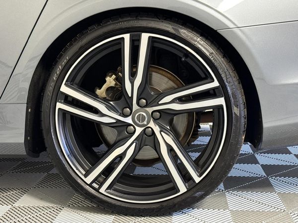 2017-Volvo-S90-D5-R-Design-Auto-AWD image:6