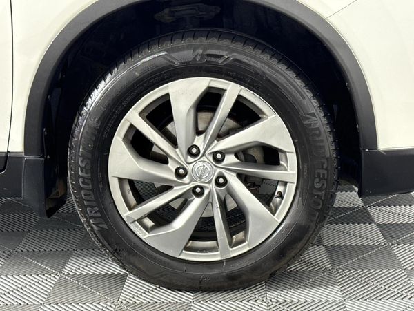 2015-Nissan-X-Trail-16-dCi-LE-4x4 image:5