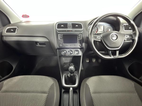 2018-Volkswagen-Polo-GP-14-Comfortline image:1