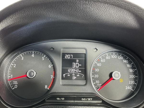 2018-Volkswagen-Polo-GP-14-Comfortline image:2