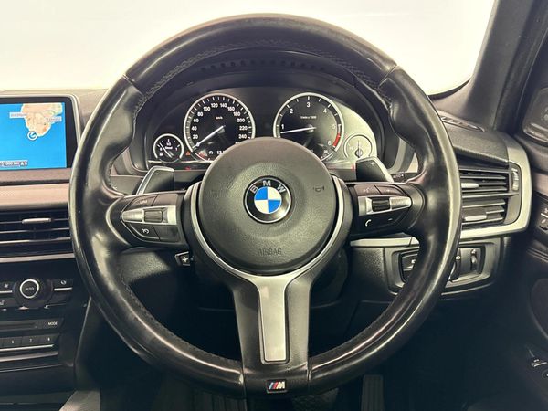2014-BMW-X5-M50d image:12