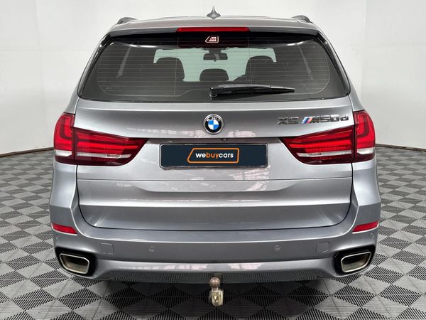 2014-BMW-X5-M50d image:18