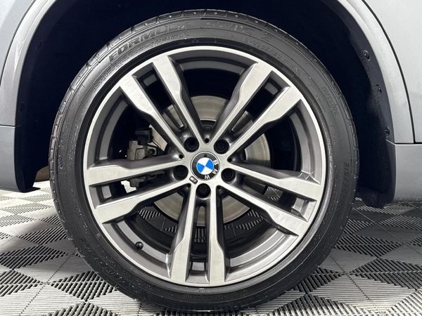 2014-BMW-X5-M50d image:7