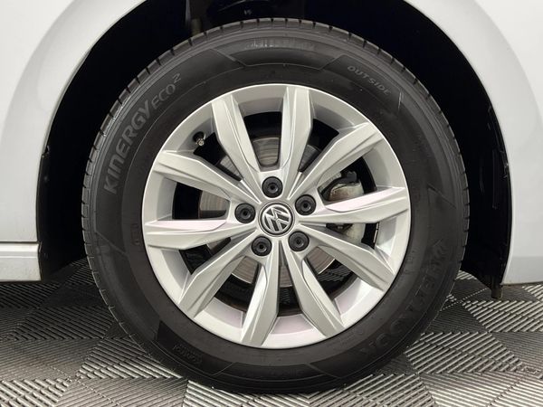 2019-Volkswagen-Polo-10-TSI-Comfortline-Auto image:4
