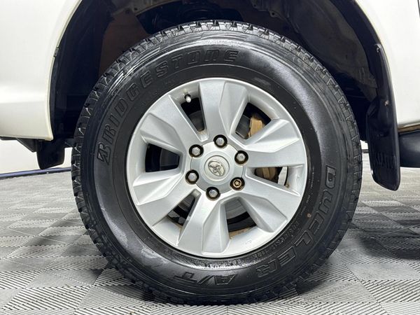 2017-Toyota-Hilux-24-GD-6-Raised-Body-SRX-Extended-Cab image:11