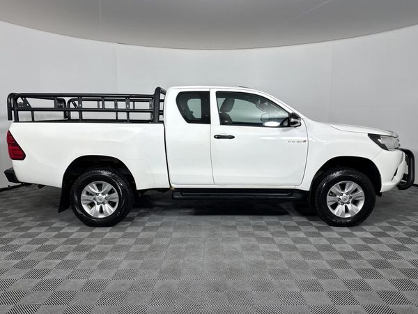 2017-Toyota-Hilux-24-GD-6-Raised-Body-SRX-Extended-Cab image:14