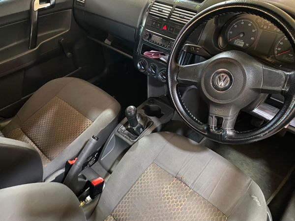 2013-Volkswagen-Polo-Vivo-14-Trendline-5-dr image:20