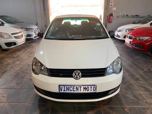 2013-Volkswagen-Polo-Vivo-14-Trendline-5-dr image:5