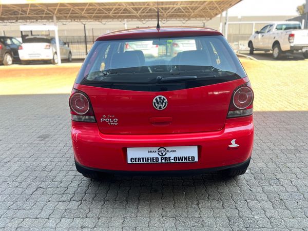 2014-Volkswagen-Polo-Vivo-14-Trendline-5-dr image:9