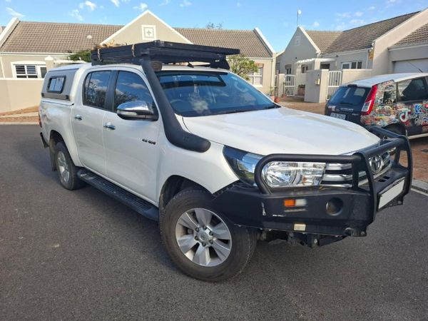 2016-Toyota-Hilux-28-GD-6-Raider-4x4-Double-Cab-Auto image:2