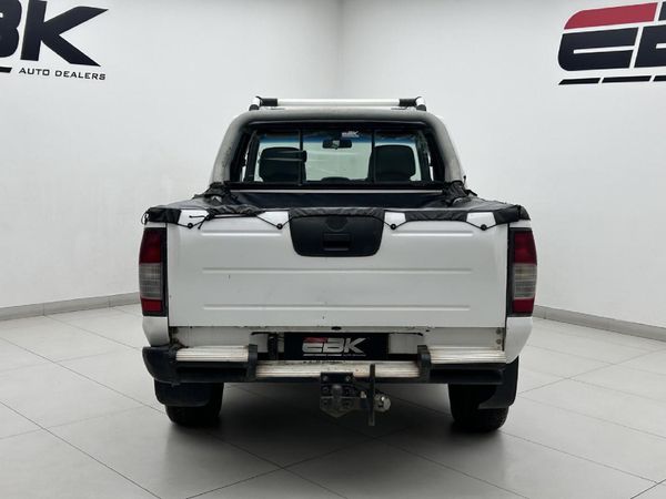 2007-Nissan-Hardbody-2400i-SE-4x4-Double-Cab image:4