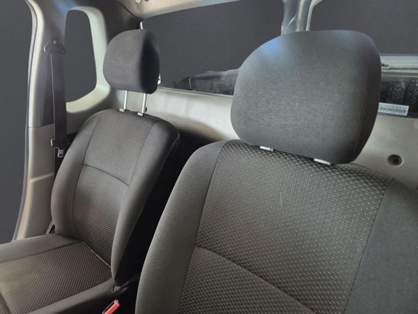 2023-Nissan-NP200-16-AC-Safety-Pack image:12
