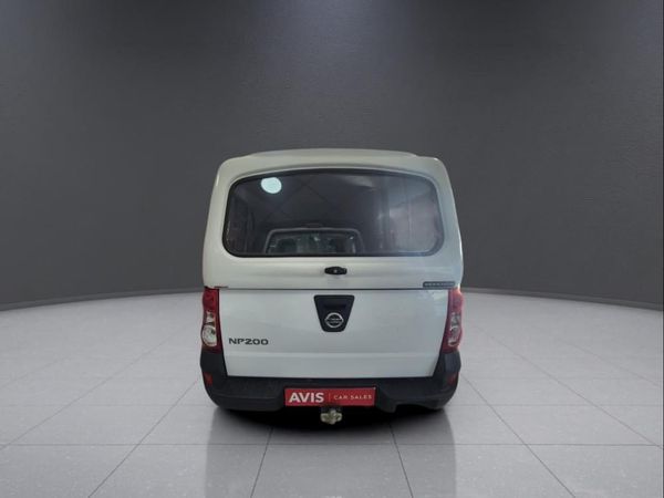 2023-Nissan-NP200-16-AC-Safety-Pack image:5