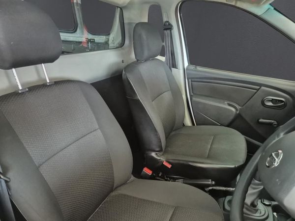2023-Nissan-NP200-16-AC-Safety-Pack image:8