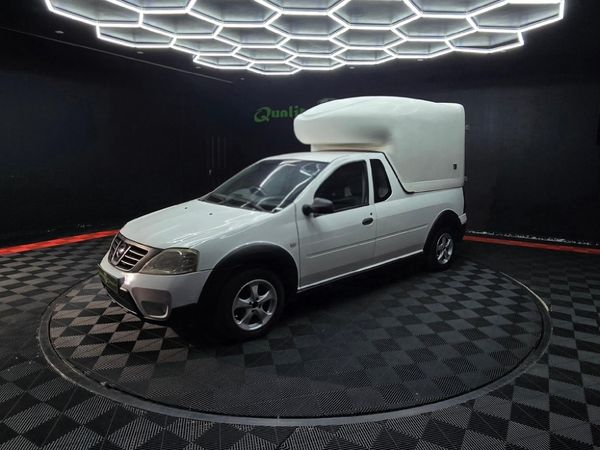 2011-Nissan-NP200-16-S image:3