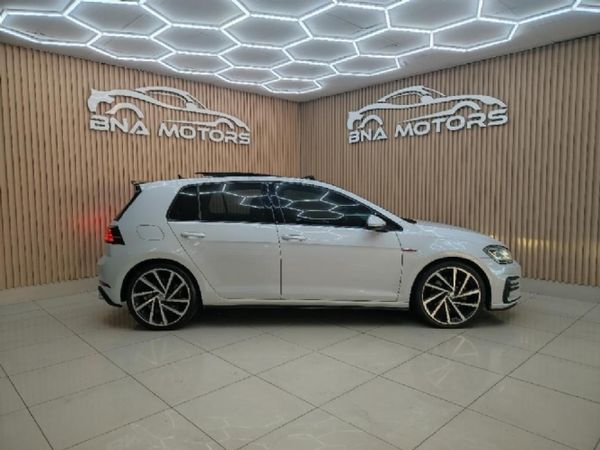 2018-Volkswagen-Golf-VII-GTI-20-TSI-Auto image:3