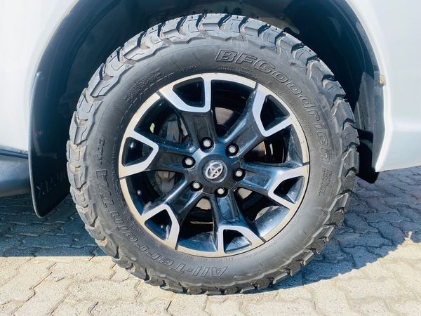 2020-Toyota-Hilux-28-GD-6-Raised-Body-Raider-Extended-Cab image:7