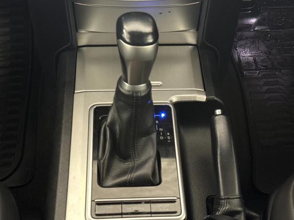2021-Toyota-Land-Cruiser-Prado-40-V6-VX-Auto image:10