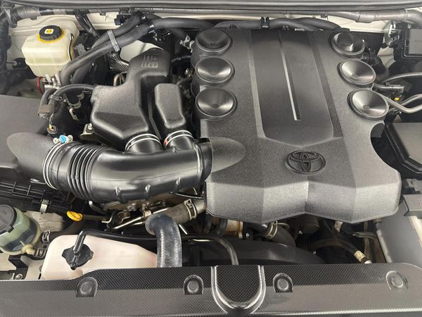 2021-Toyota-Land-Cruiser-Prado-40-V6-VX-Auto image:12