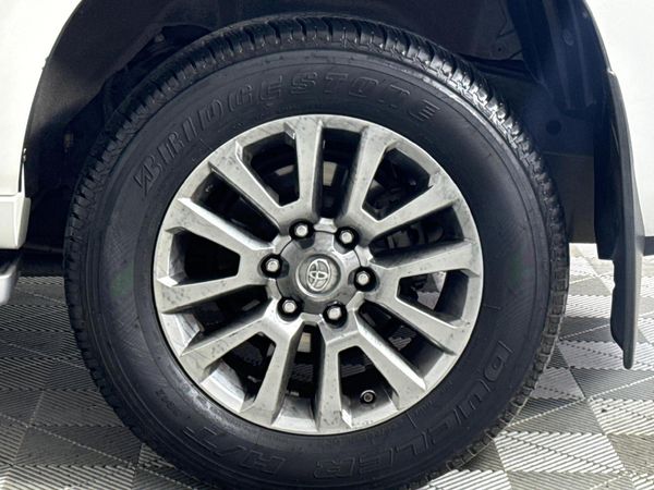 2021-Toyota-Land-Cruiser-Prado-40-V6-VX-Auto image:6