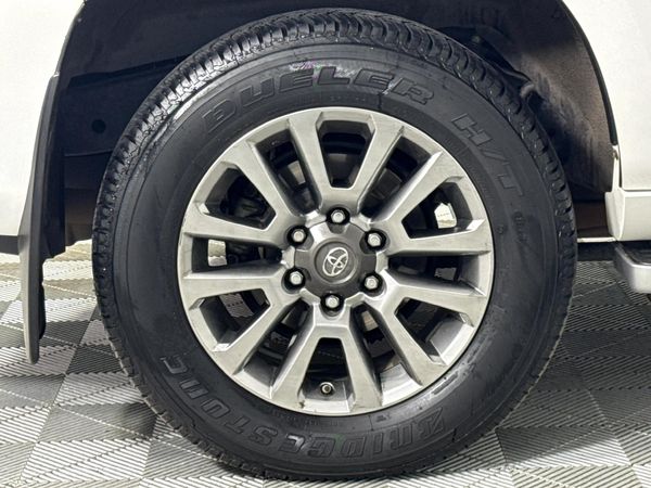 2021-Toyota-Land-Cruiser-Prado-40-V6-VX-Auto image:7