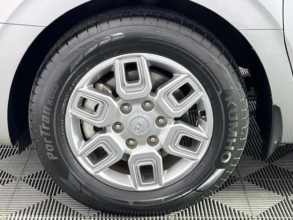 2022-Hyundai-Staria-22d-Executive-Auto-11-Seat image:4