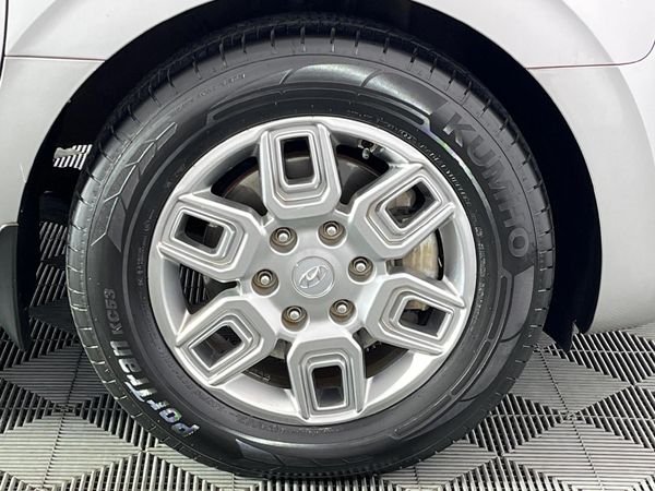 2022-Hyundai-Staria-22d-Executive-Auto-11-Seat image:5