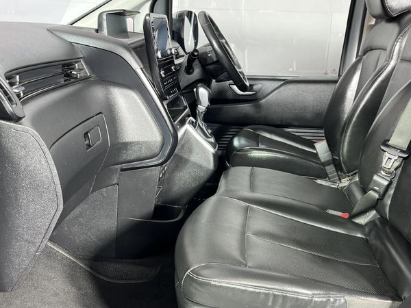 2022-Hyundai-Staria-22d-Executive-Auto-11-Seat image:8