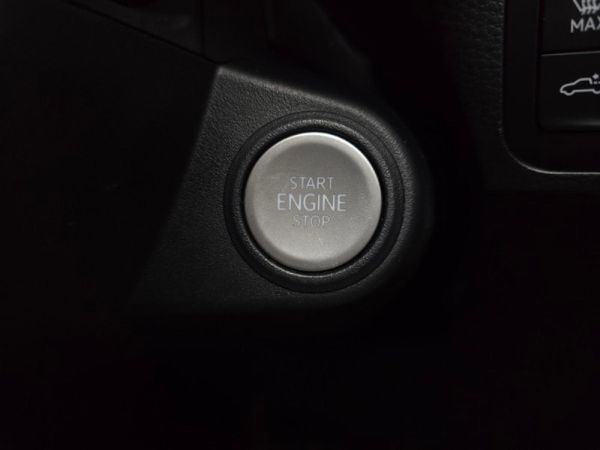 2025-Volkswagen-Amarok-30-TDI-V6-184kW-4Motion-Aventura-Auto-Double-Cab image:11